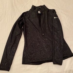 Nike dri-fit half zip pullover